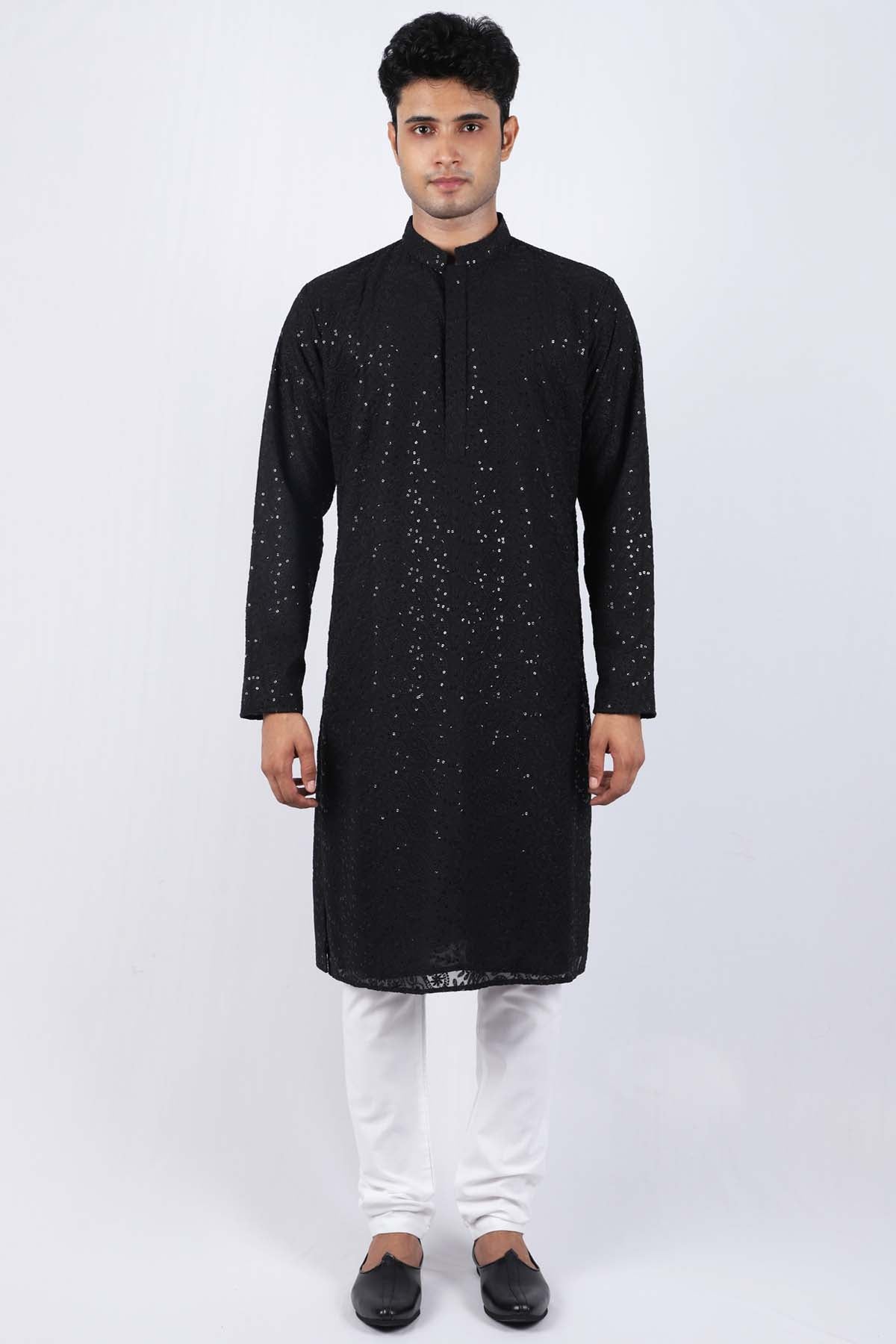 Mughalkaari Embroidered Kurta Set
