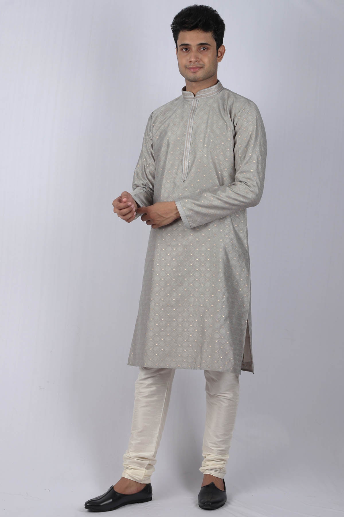 Raksha Floral Pattern Kurta Set