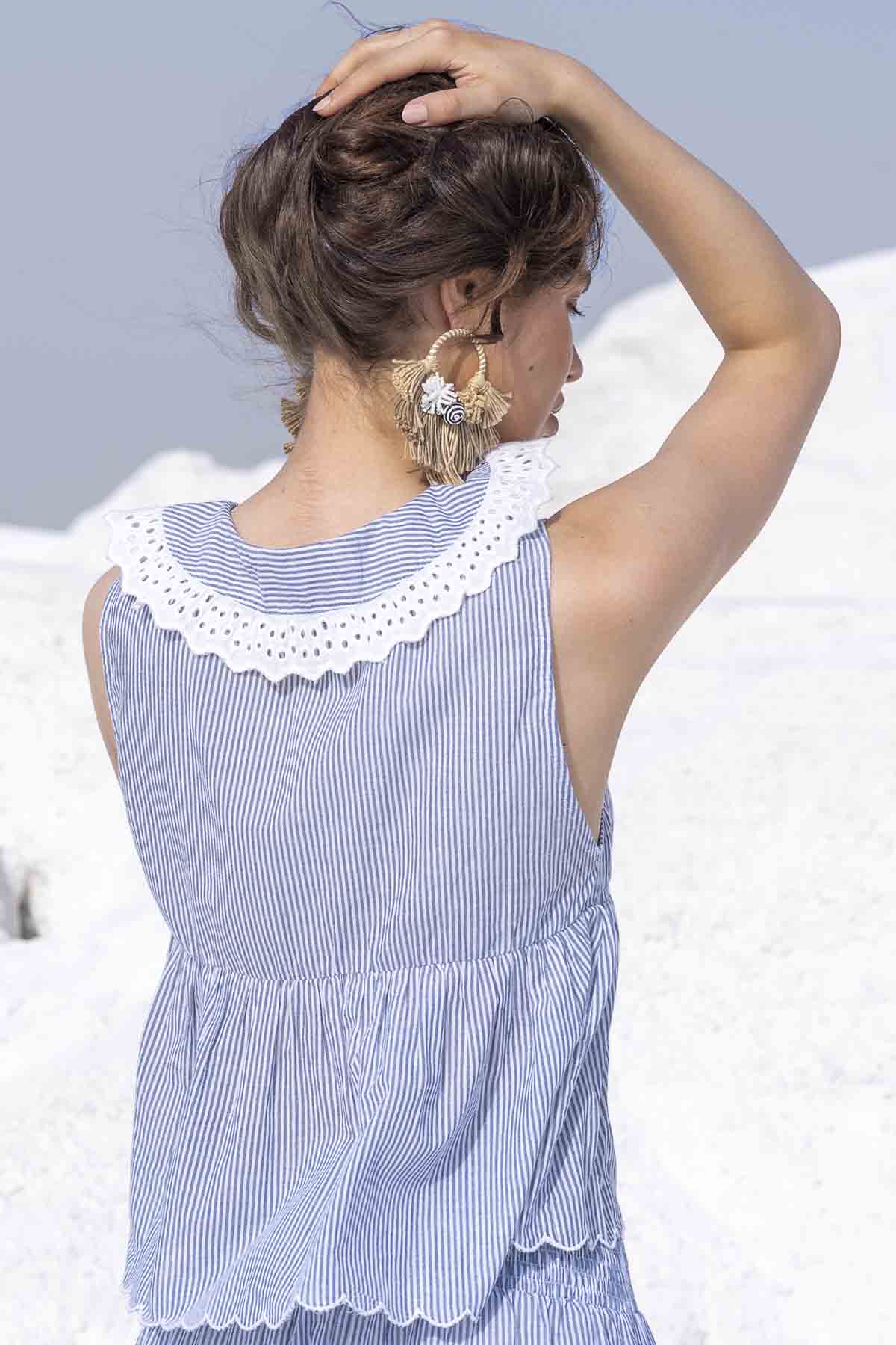 Victorian Collar Crop Top