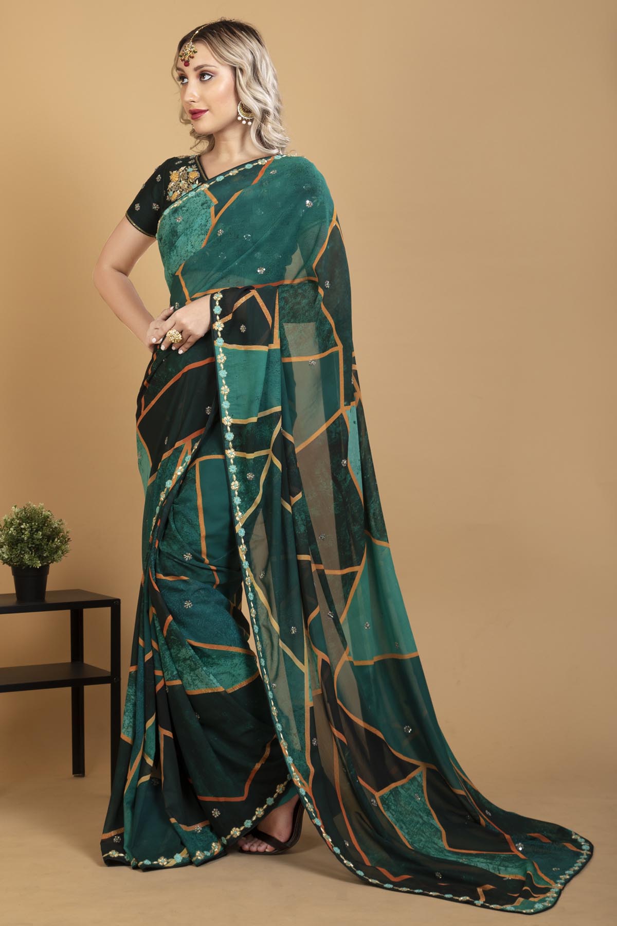 Zardosi & French Knot Embroidered Printed Saree