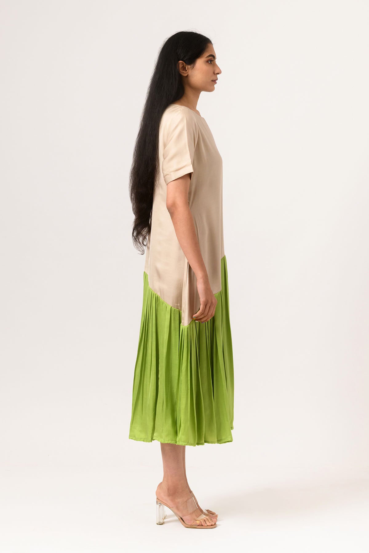 Ecru & Green Gathered Midi Dress