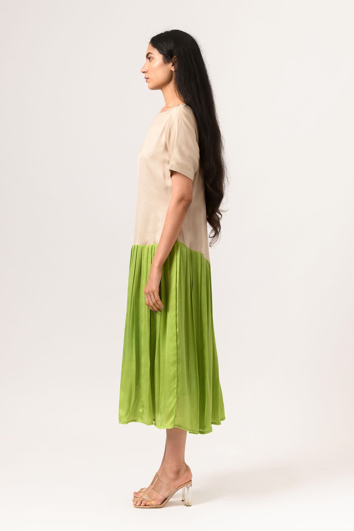 Ecru & Green Gathered Midi Dress