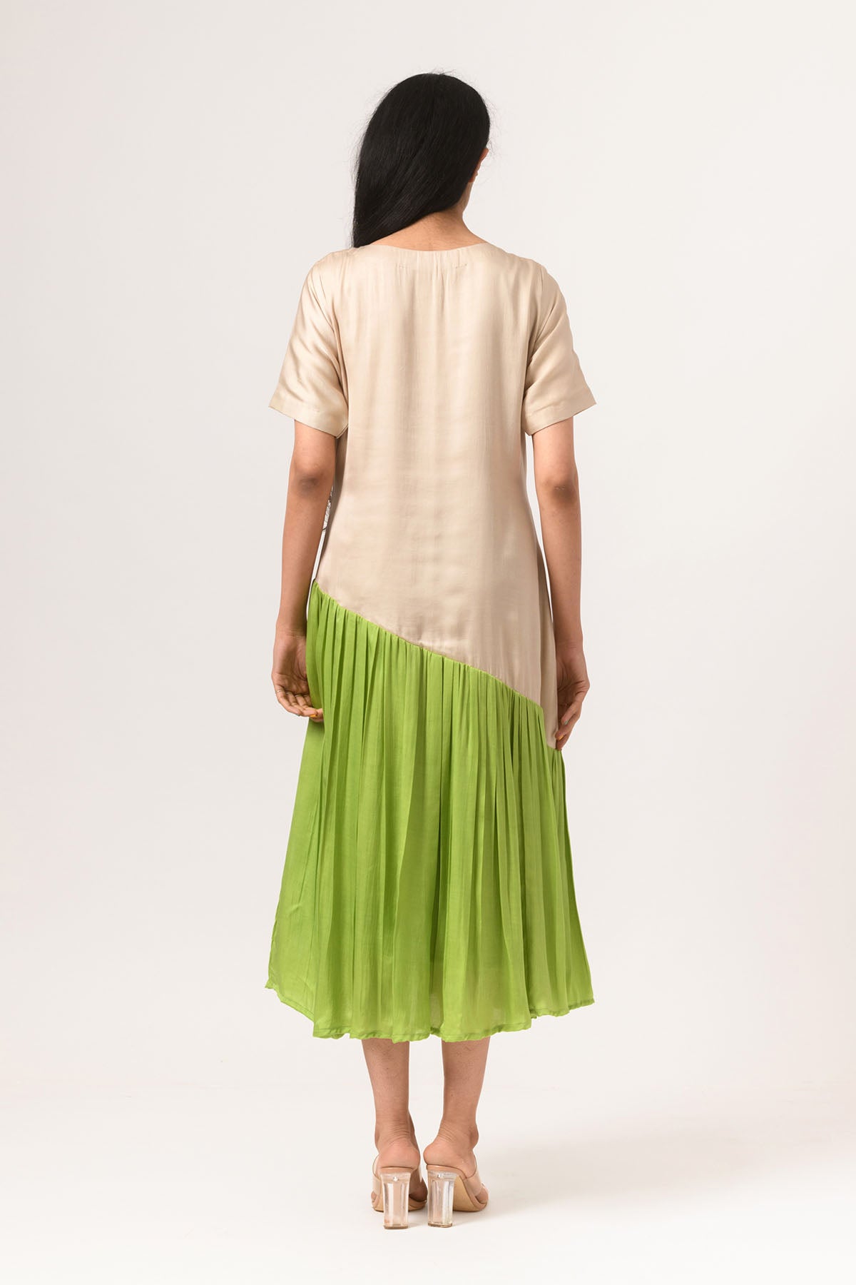 Ecru & Green Gathered Midi Dress