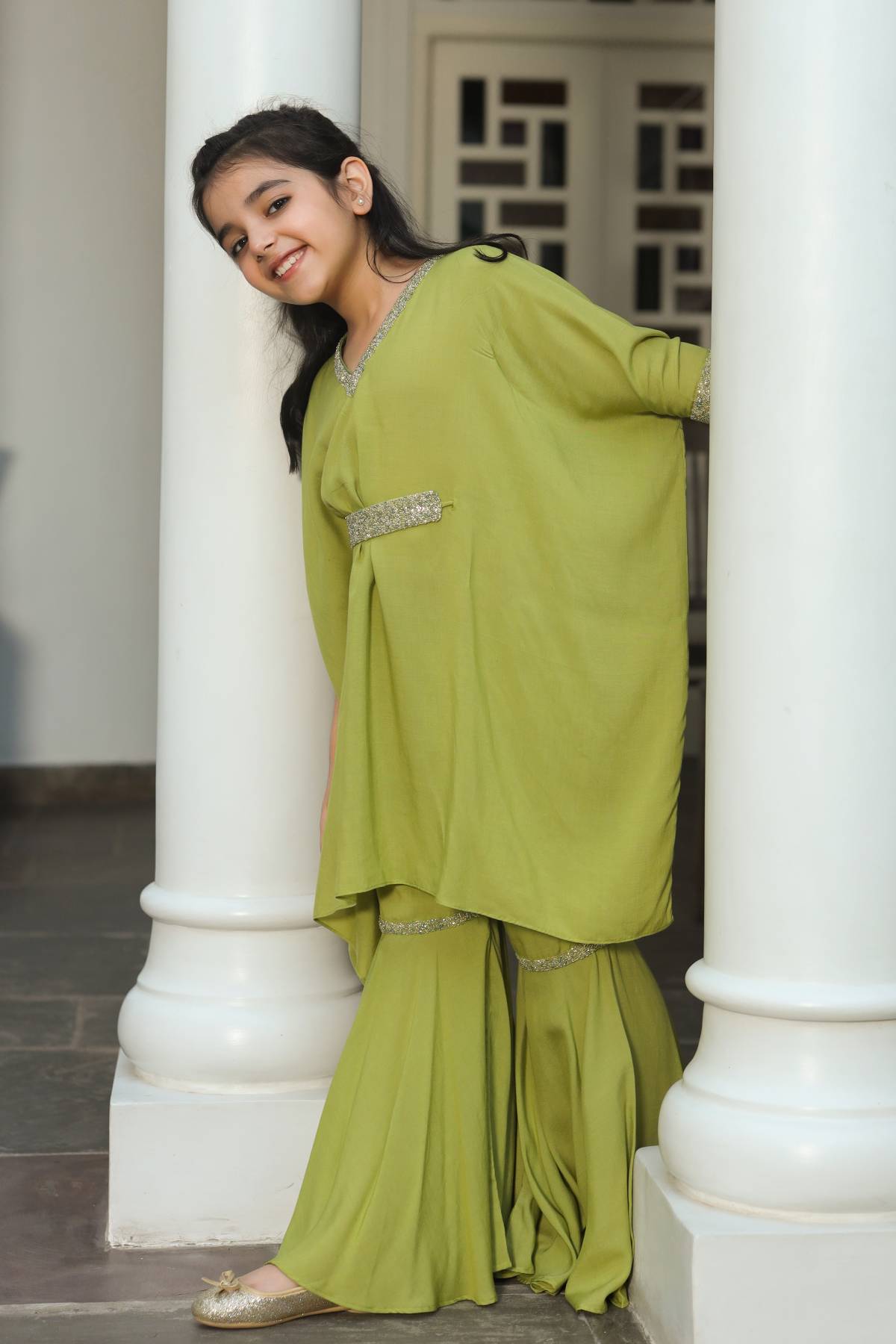 Embroidered Kaftan Set & Belt