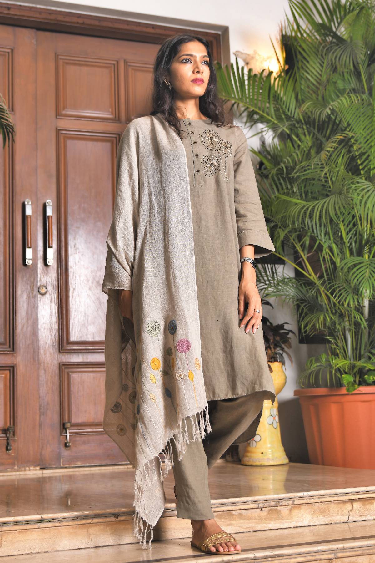 Floral Embroidered Stole