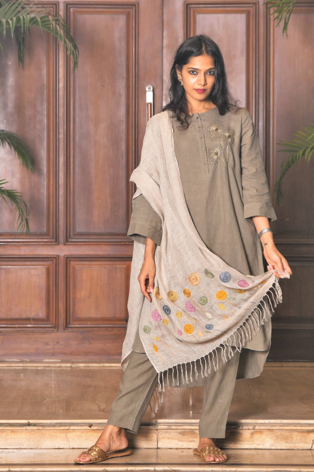 Buy Designer Floral Embroidered Stole Online