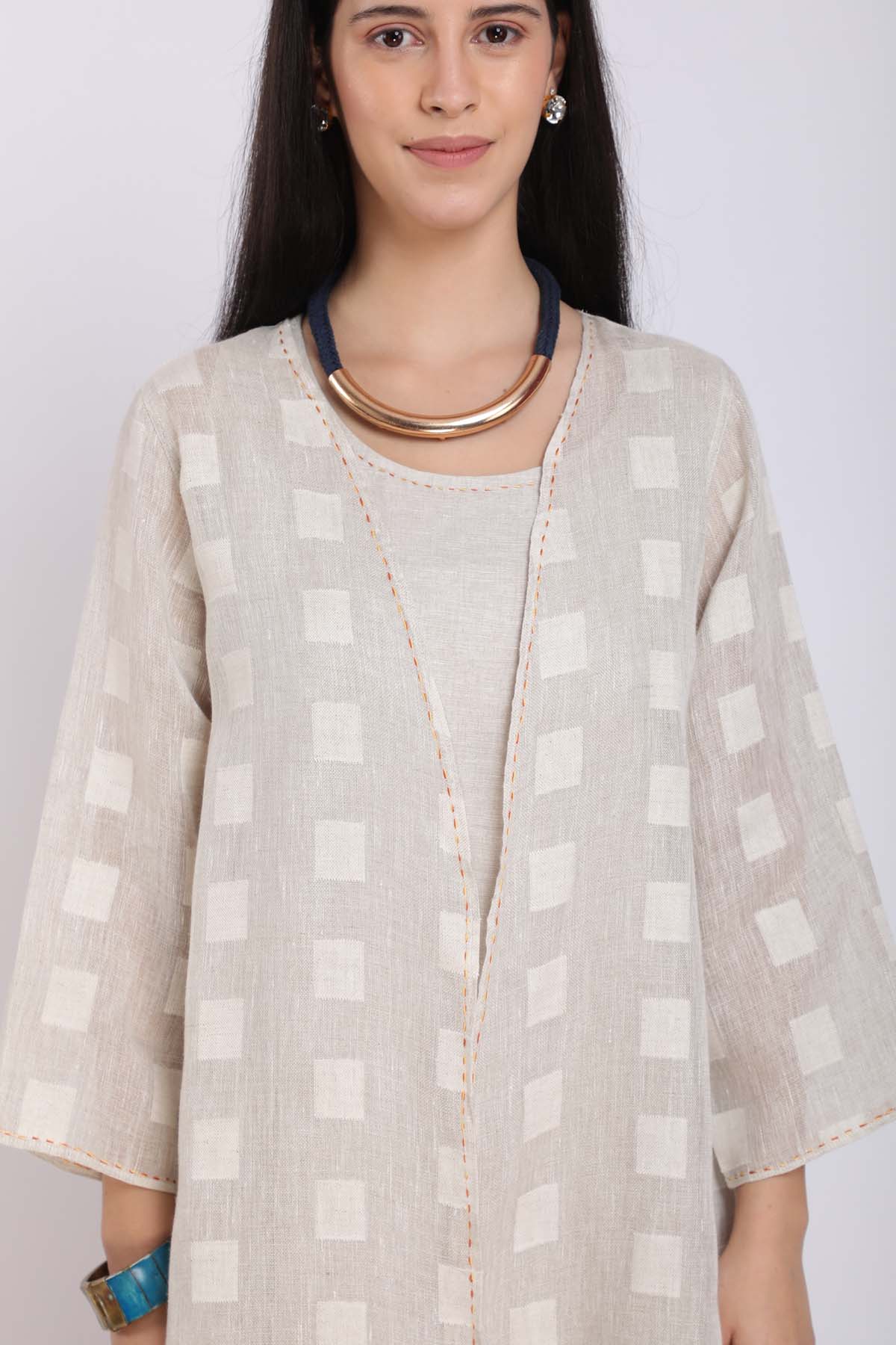 Front Open Checks Cape