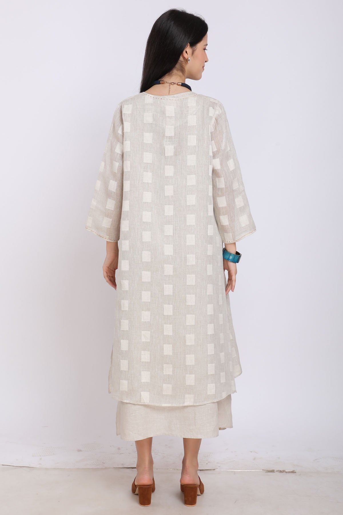 Front Open Checks Cape