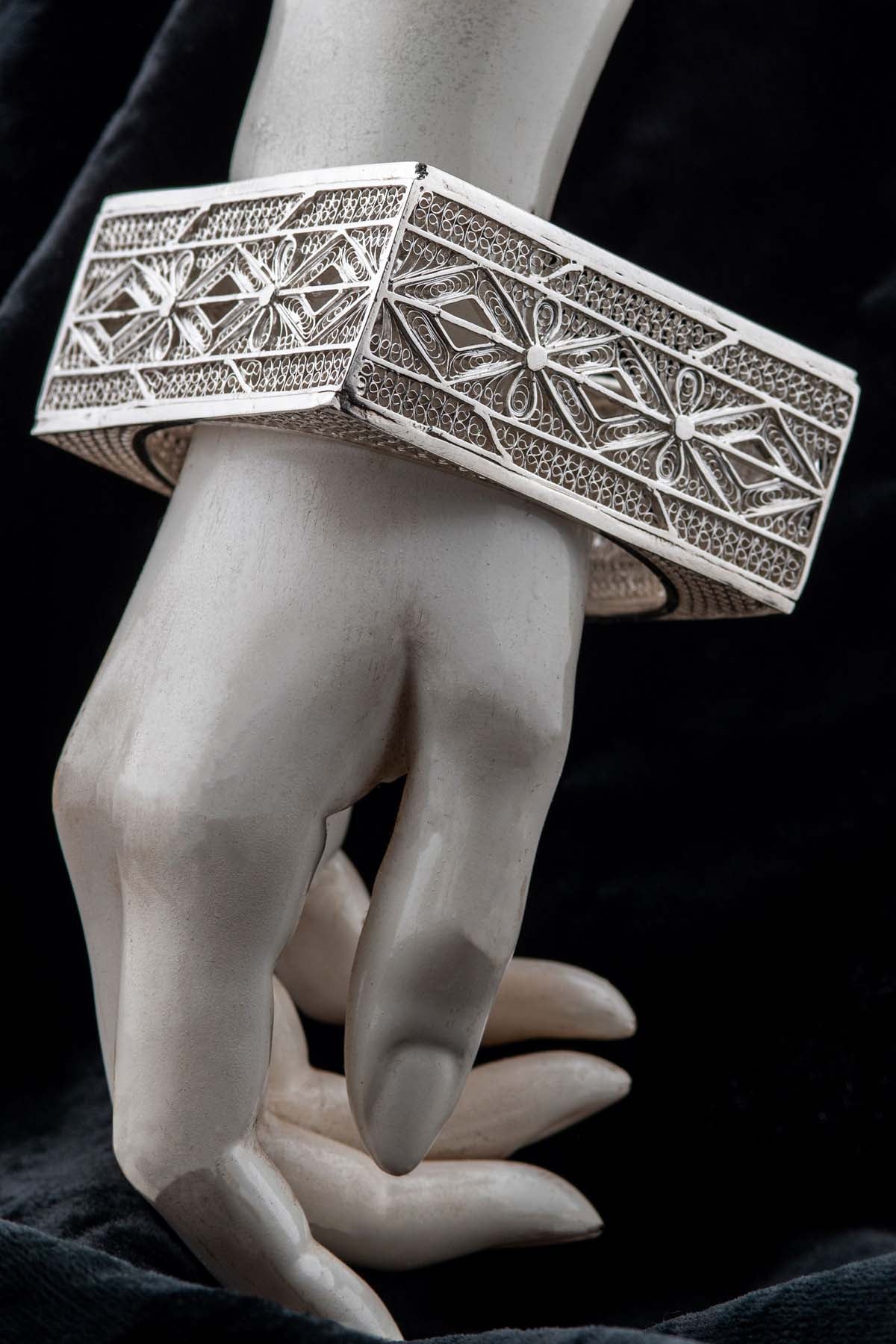 Handcrafted Filigree Work Bangle