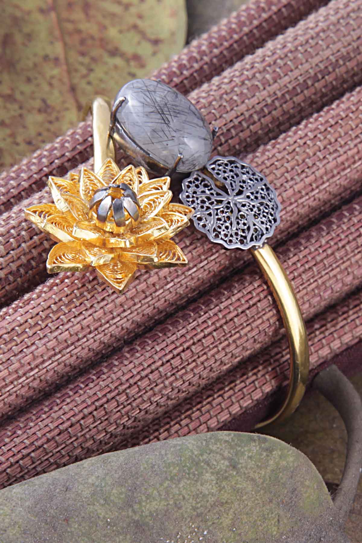 Lotus Rotile Bracelet