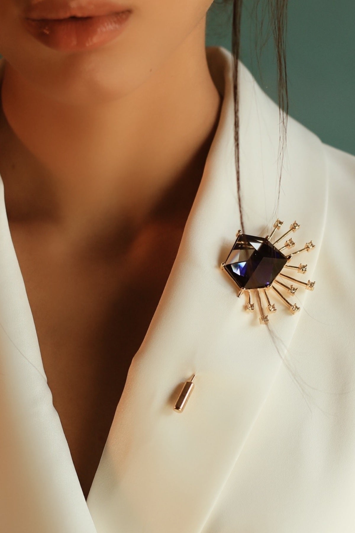Buy Contemporary Lapel Pin For Women Online at ScrollnShops