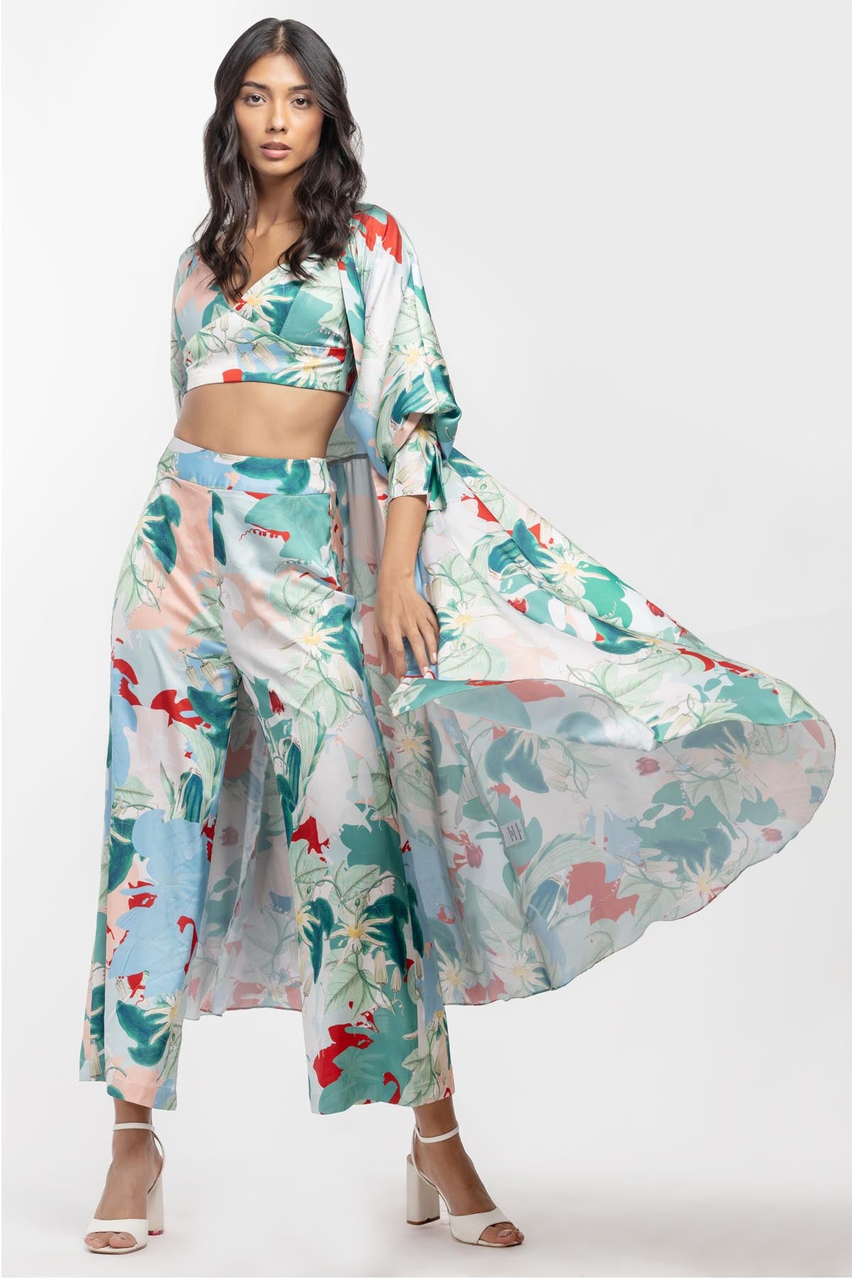 Buy Printed Kimono Jacket Set by Mandira Wirk