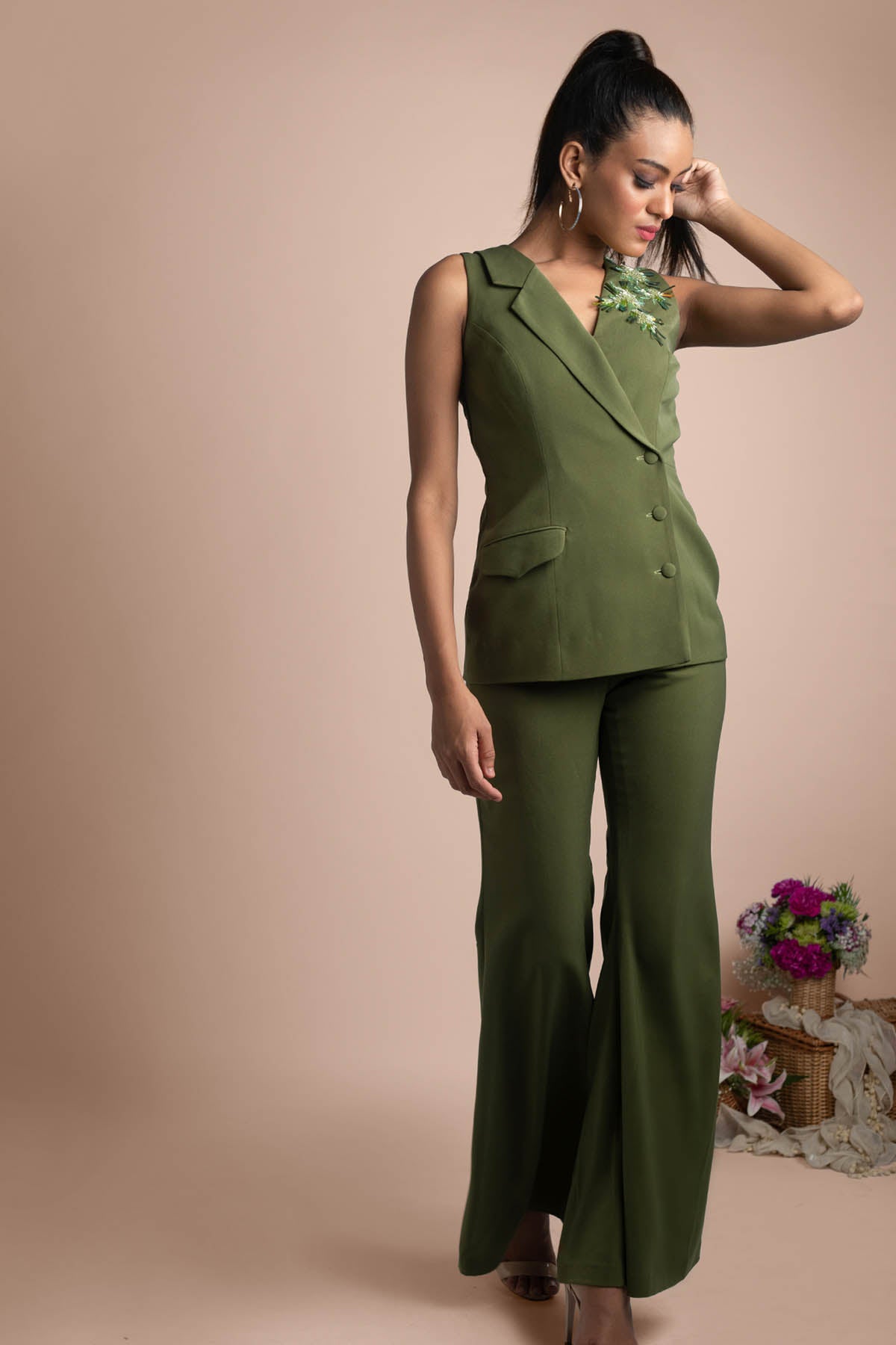 Sleeveless Flared Pant Suit