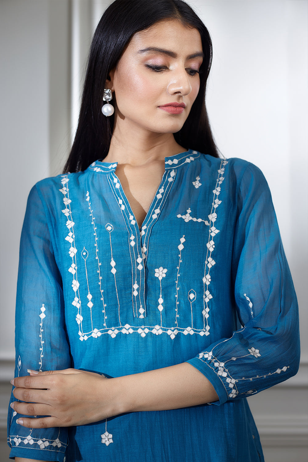 Blue Aari Embroidered Tunic Set