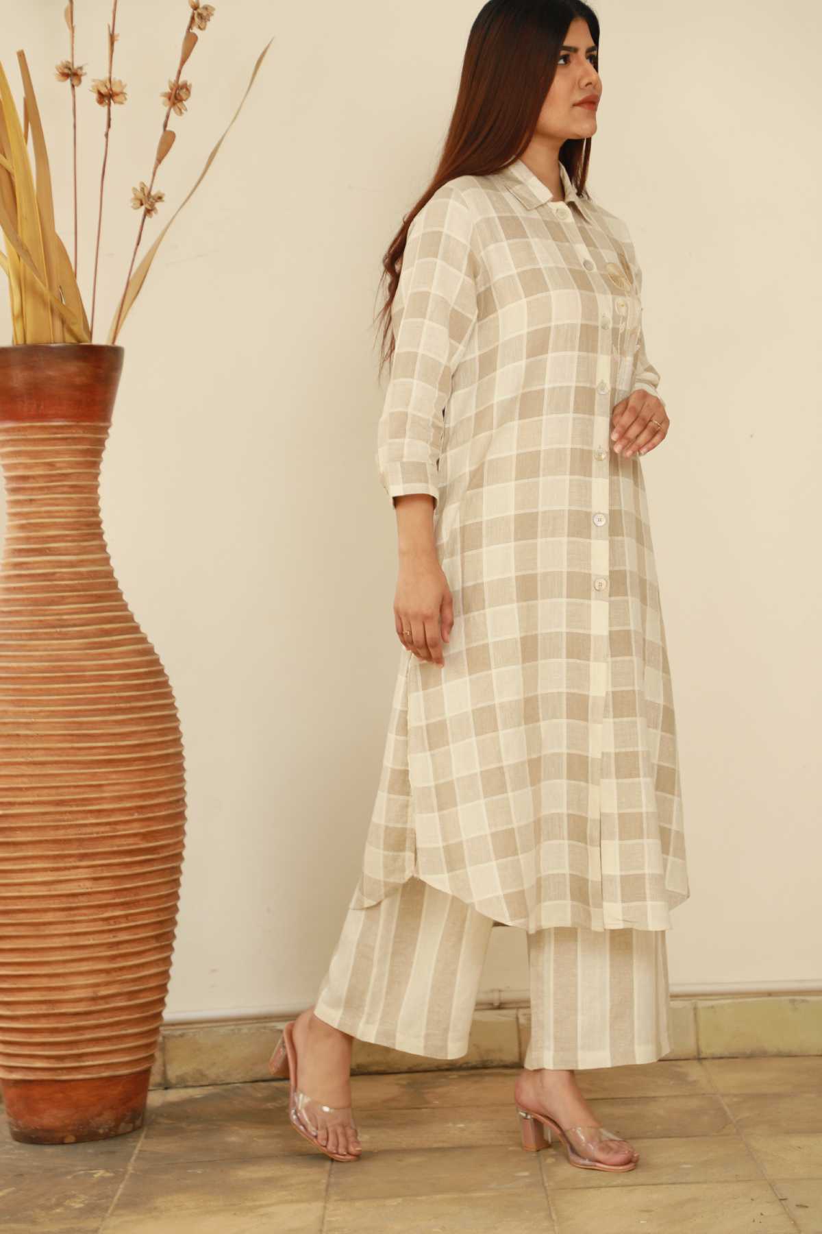 Beige White Pleated Checks Pants