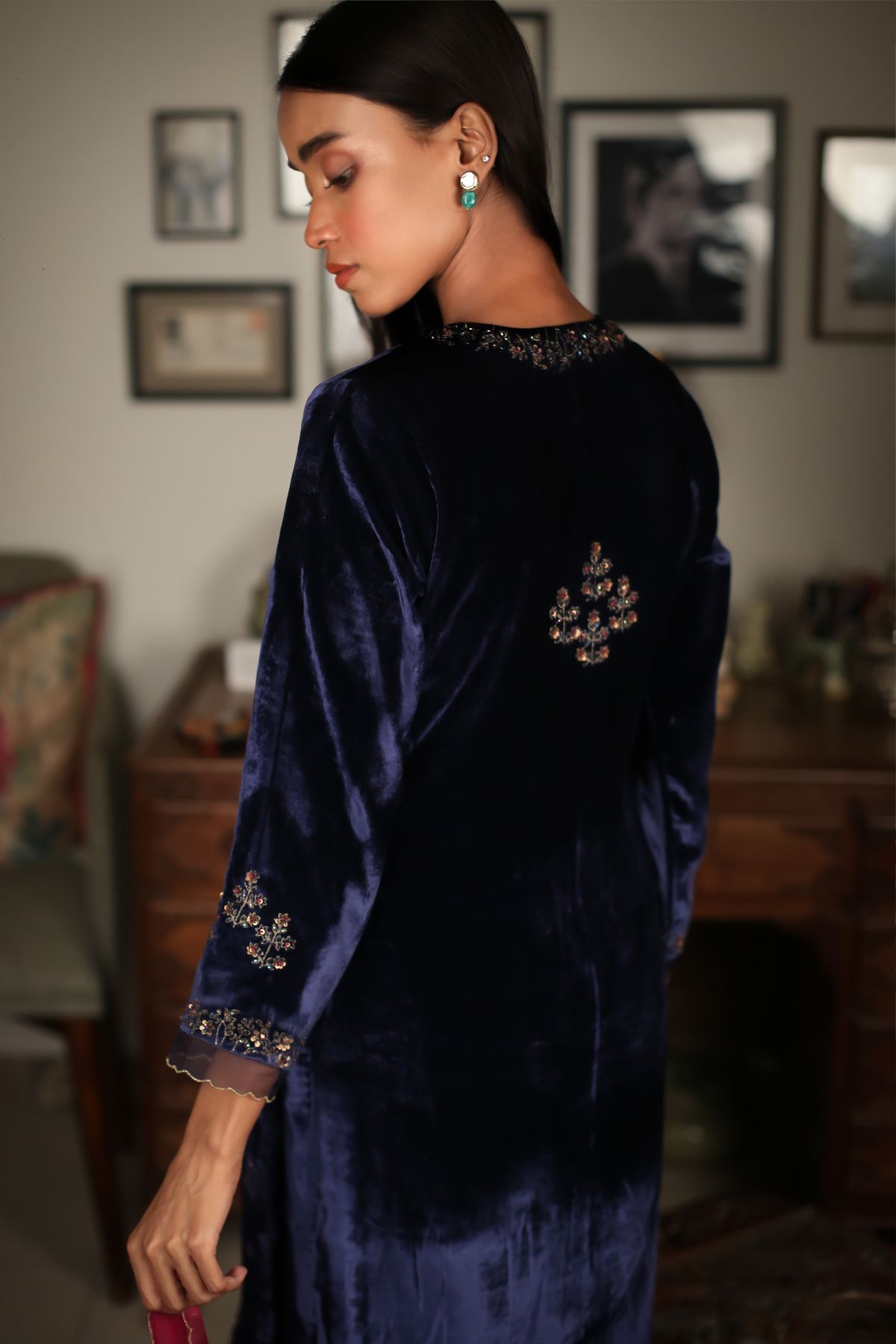 Blue Velvet Zardosi Kurta Set