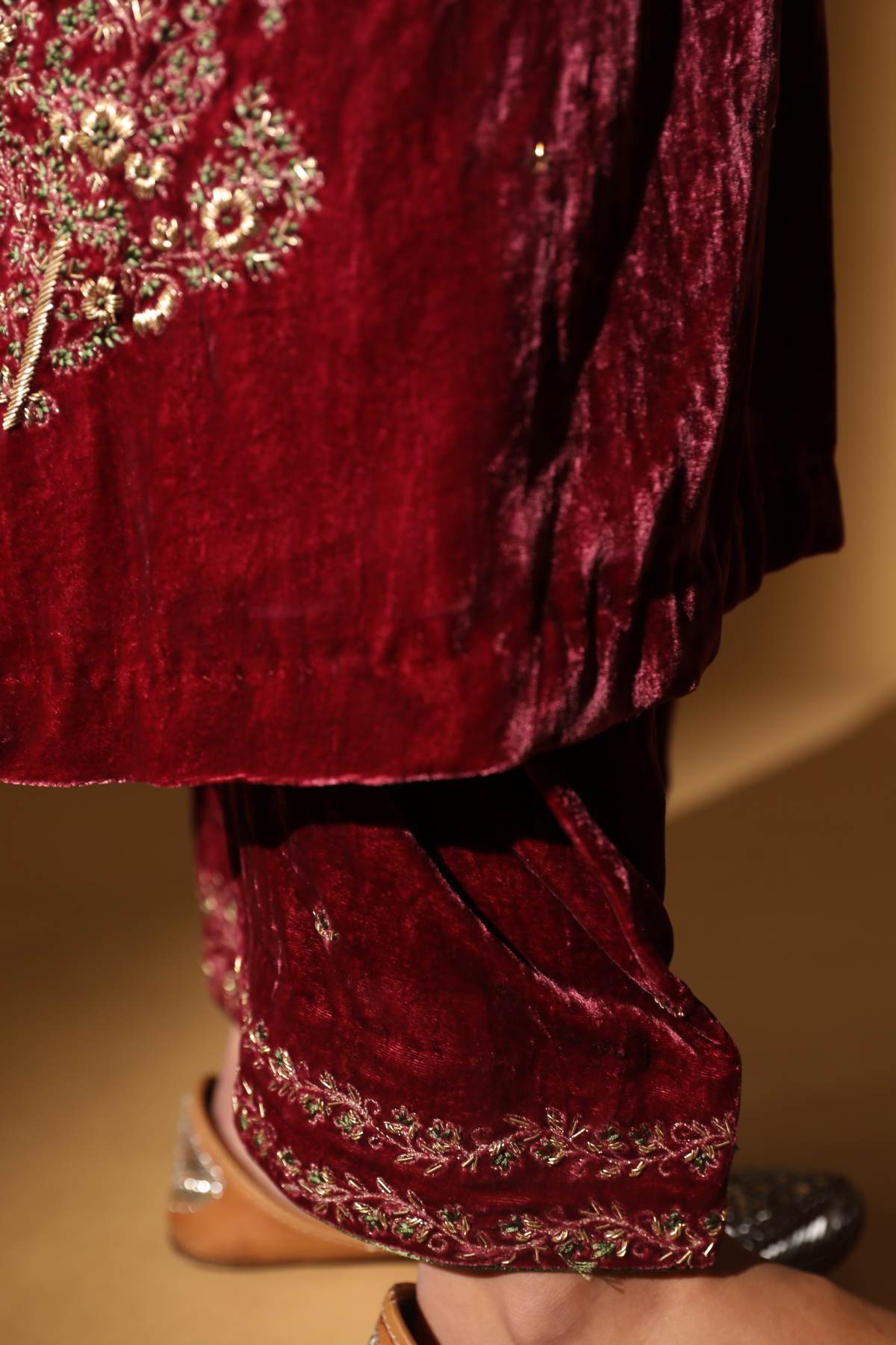 Velvet Aari Zardosi Salwar Set