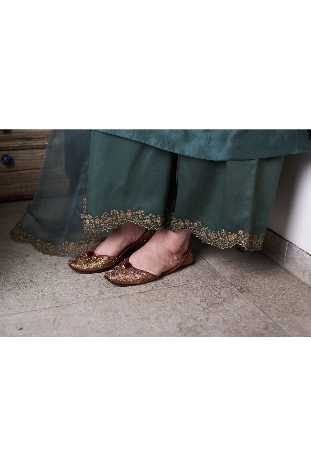 Zardosi Green Work Kurta Set